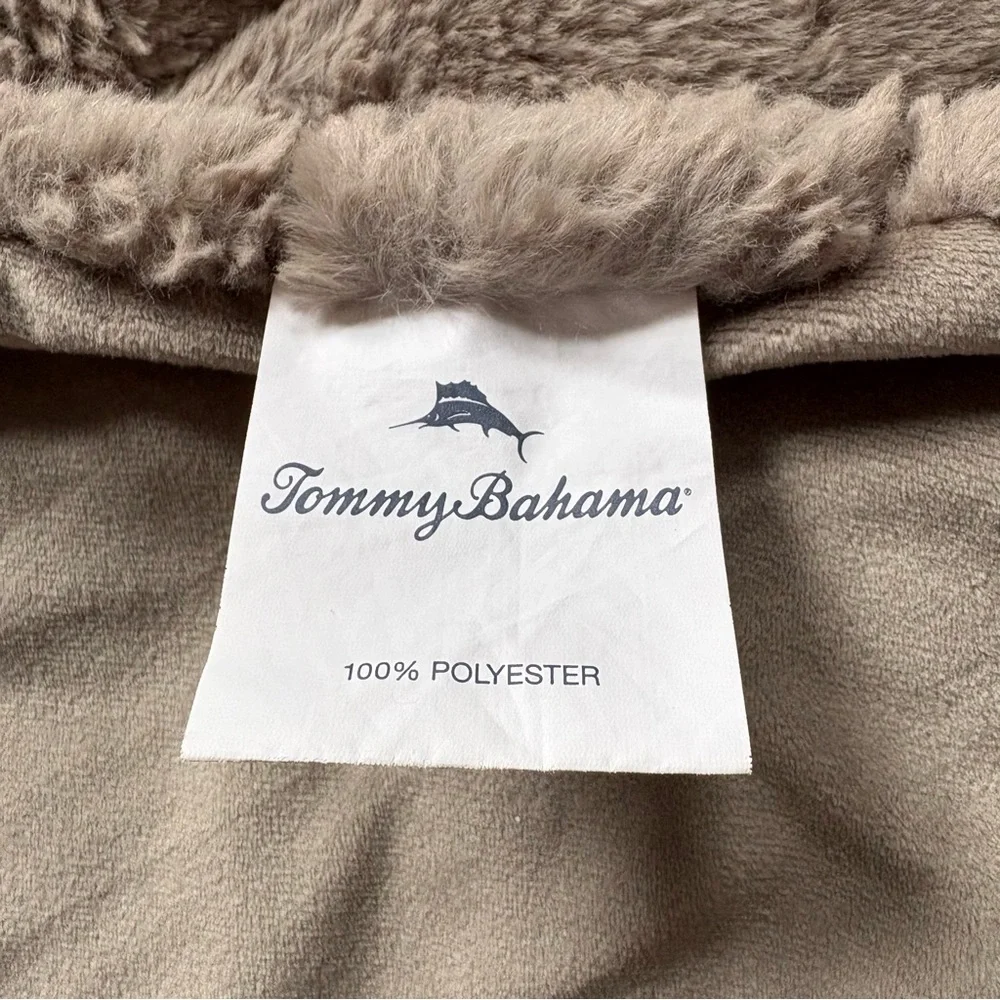 Tommy Bahama Faux Fur Grey Throw Blanket - Picture 3 of 5